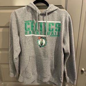 Men’s large Celtics hoodie